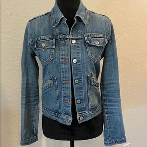 Levi's Classic Blue Jean Jacket for Women Vintage